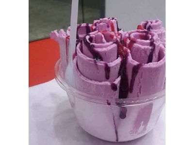 Mastic Ice Cream Roll