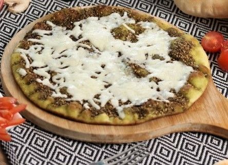 Thyme With Cheese Manoucheh