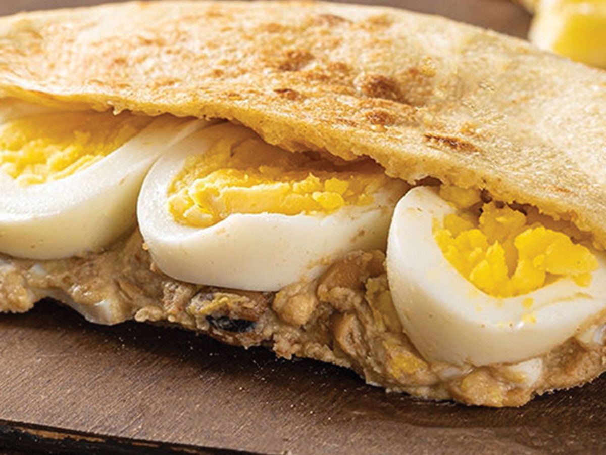 Boiled egg sandwich