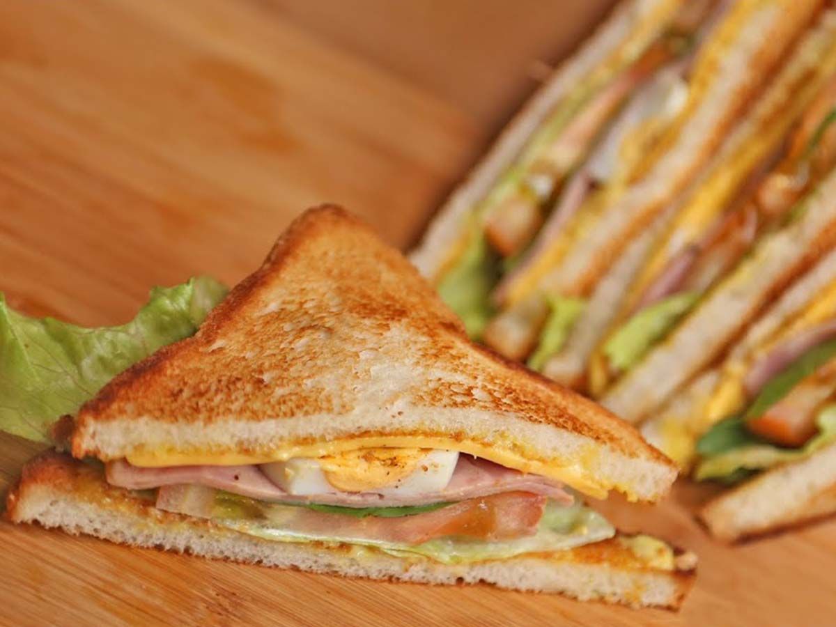 Egg With Pastrami And Mozzarella Cheese Sandwich