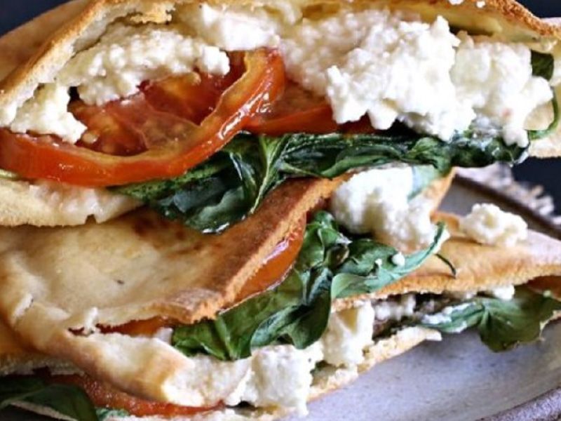 Tomato Cheese Sandwich