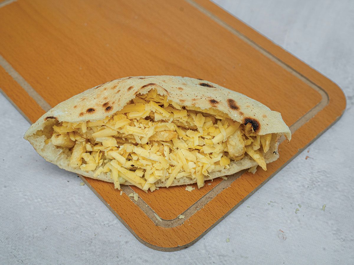 بطاطس مع جبنه رومي