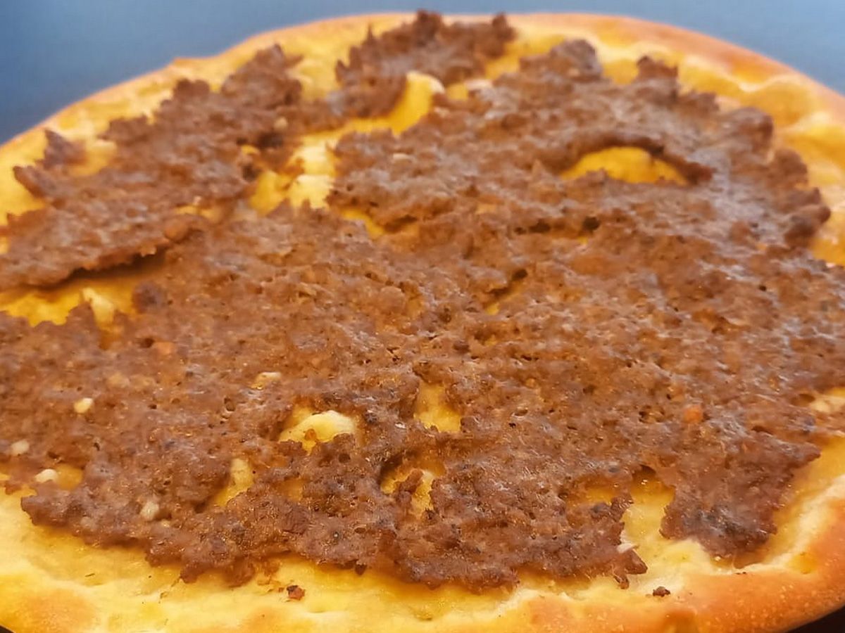 Plain Sujuk Man'ousheh