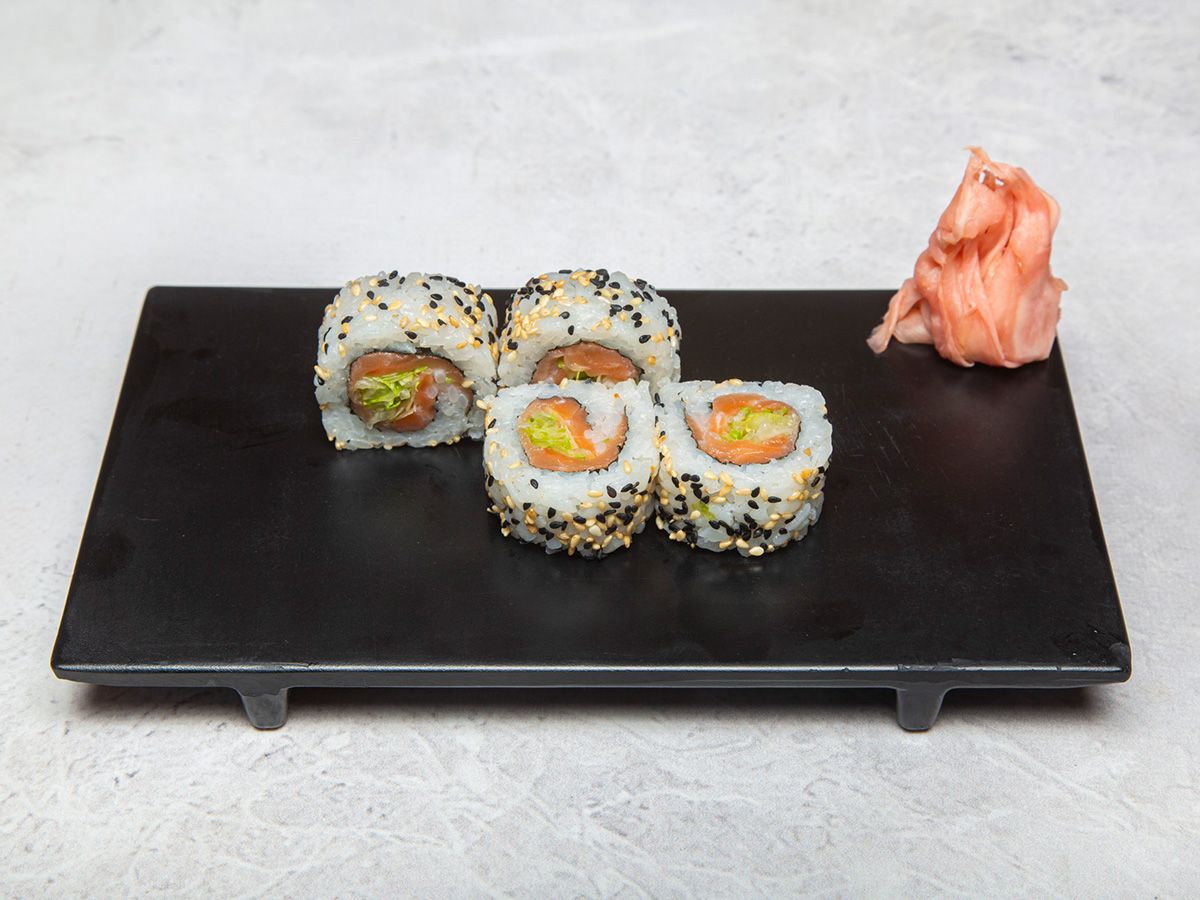 SALMON Ura Maki
