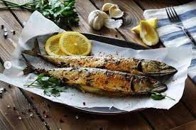 Kilo Mackerel Fish With Oil And Lemon