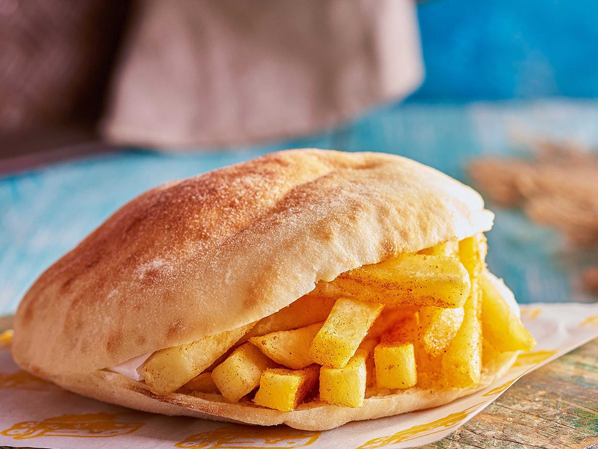 ketchup mayonnaise Potato sandwich