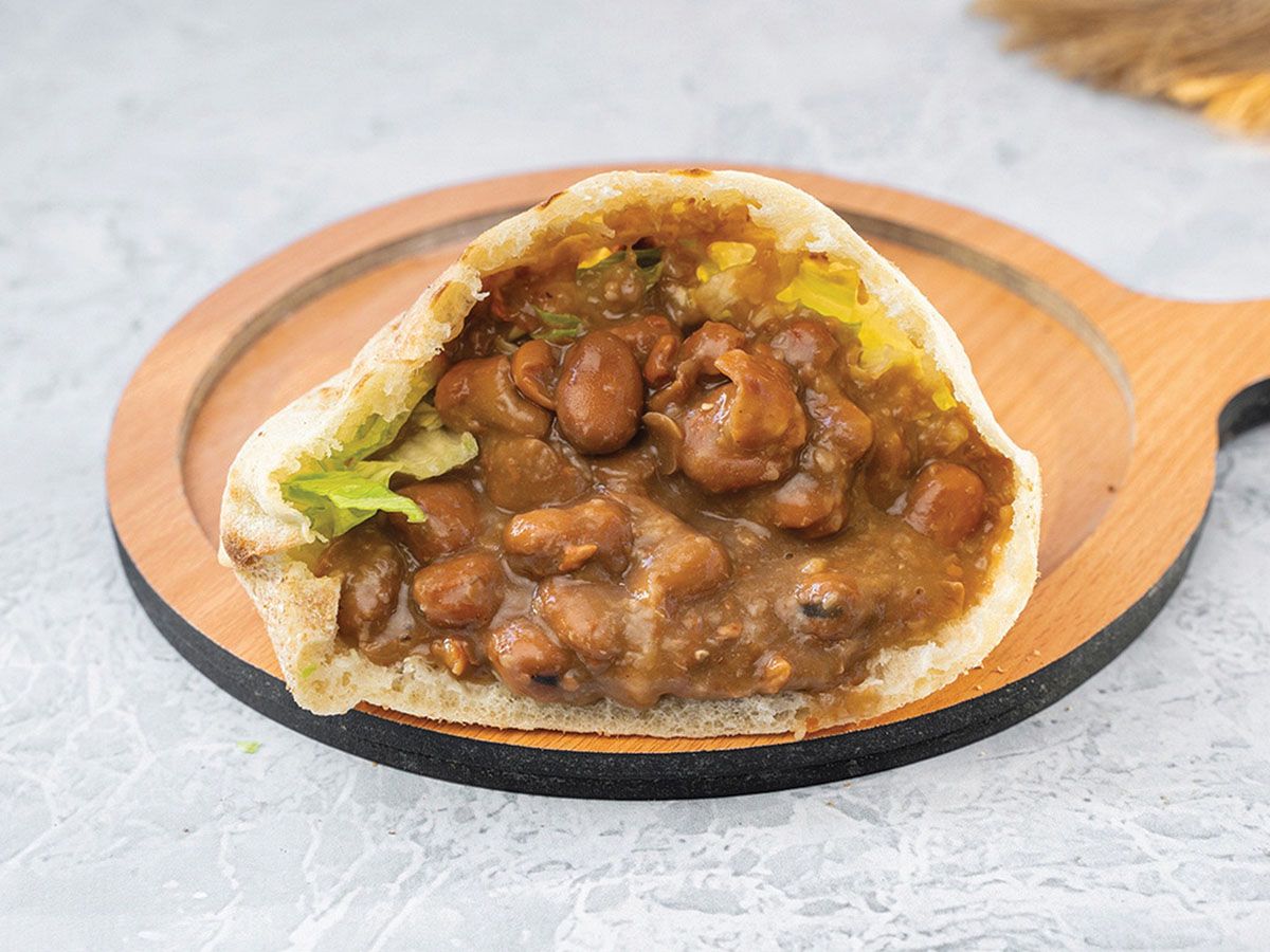 Foul sandwich with ghee