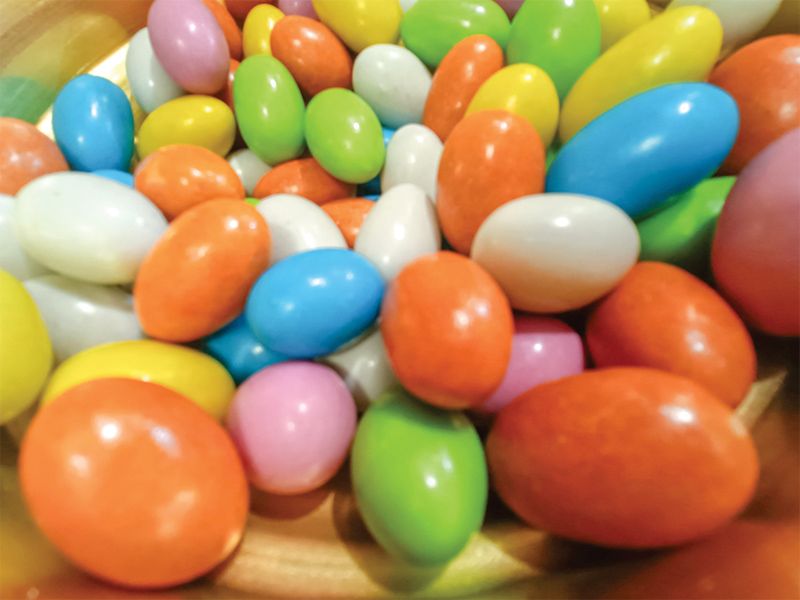 سوداني مغطي بالشوكولاتة