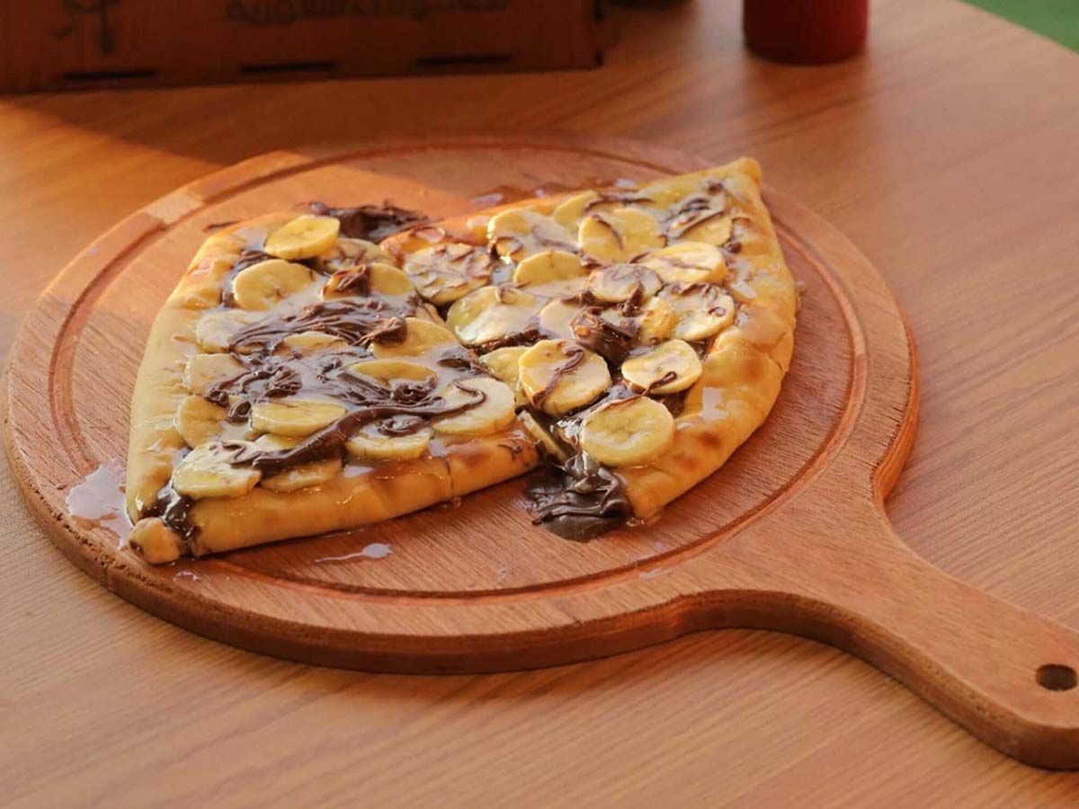 chocolate with banana Shakhtoura