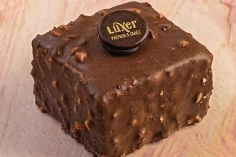 Chocolate Almond Gateau