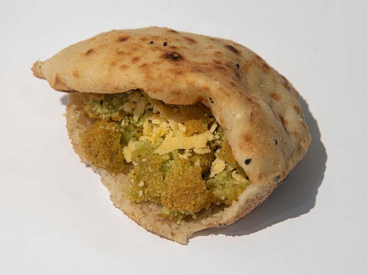 Cheddar Taamia Sandwich