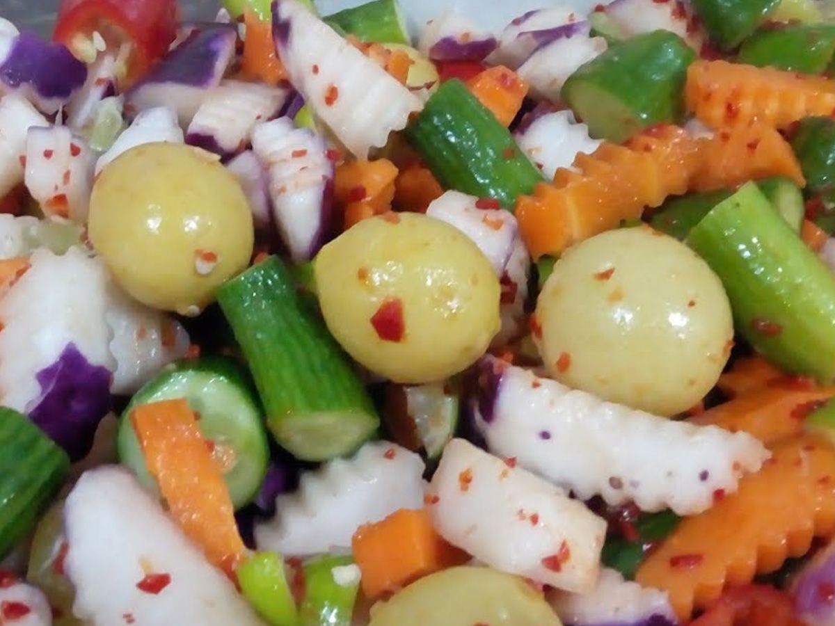 Baladi pickles