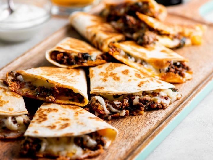 Rolled Rokak With Meat