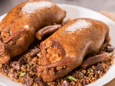 Pigeon nuts stuffed with freek