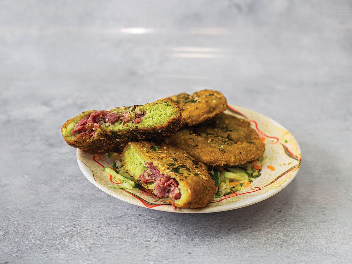 Falafel Plate with Pastrami (2 Pieces)