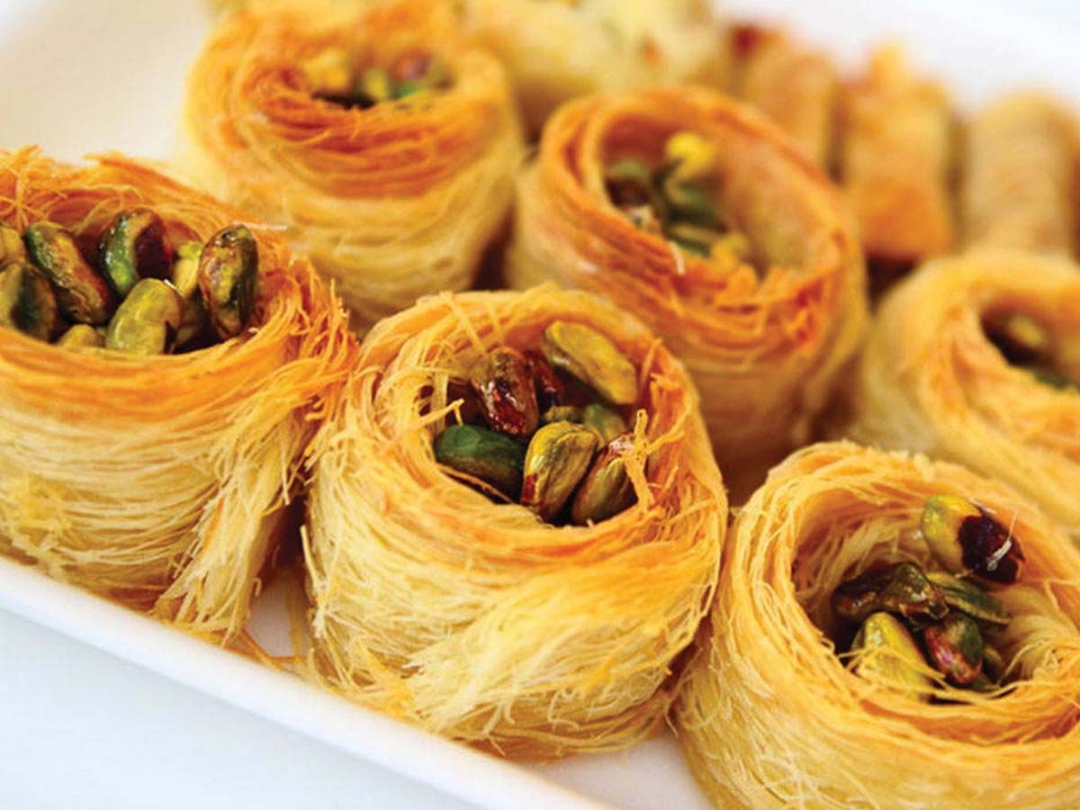 Bird's nest with pistachios