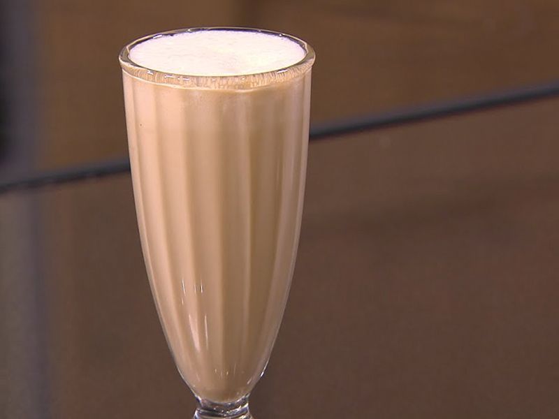 Family Doum With Milk Juice