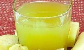 Sugarcane juice with lemon