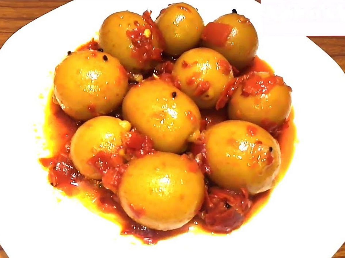 Pickled Lemons with Safflower box