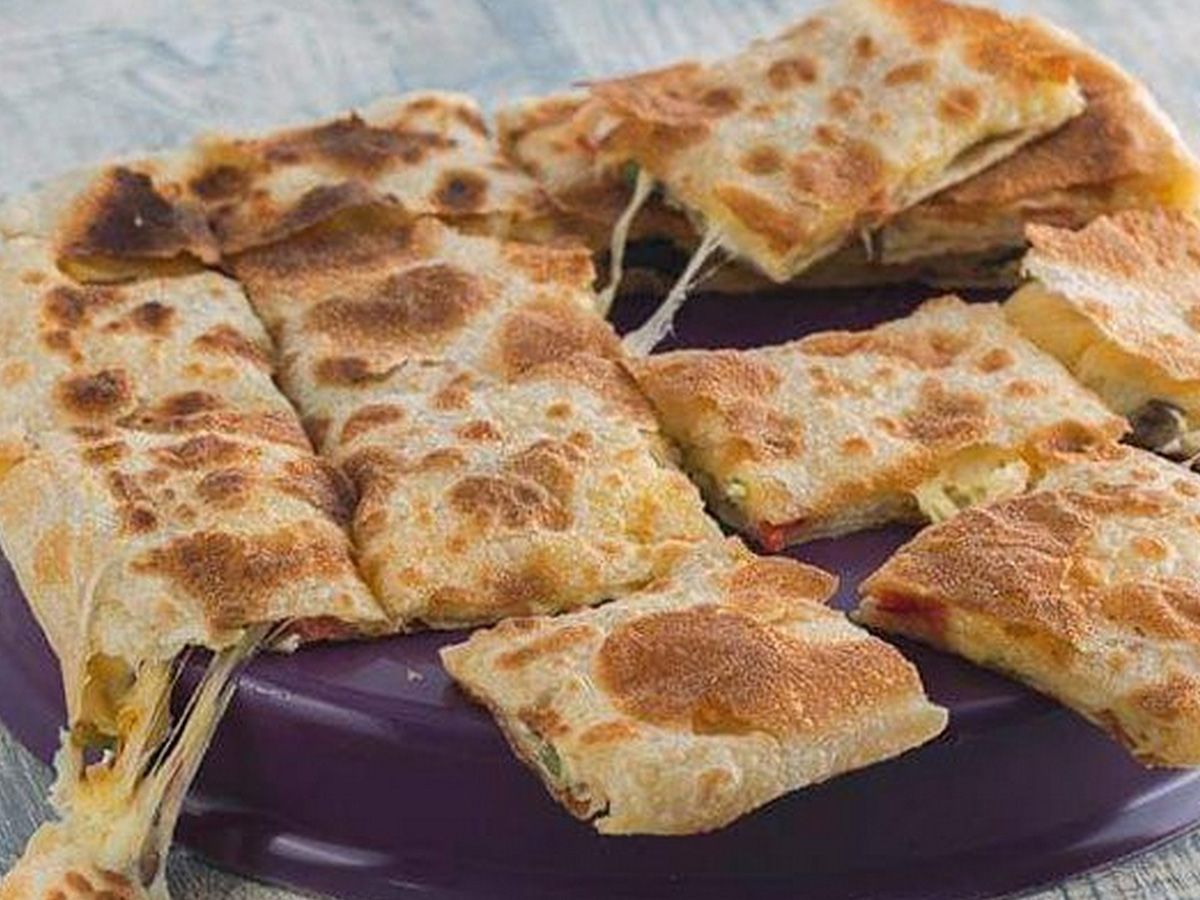 Mixed cheese pie
