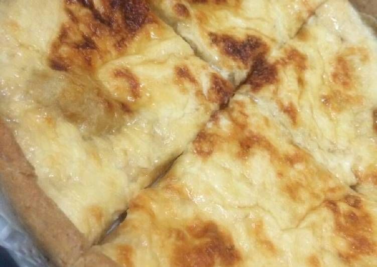 Cream And Halawa Pie