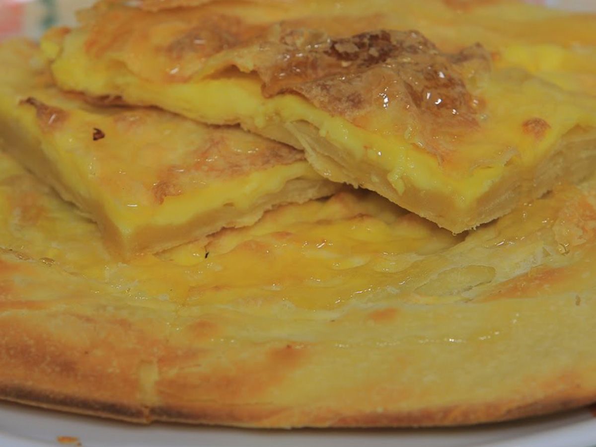 Custard Sweet Stuffed Pie