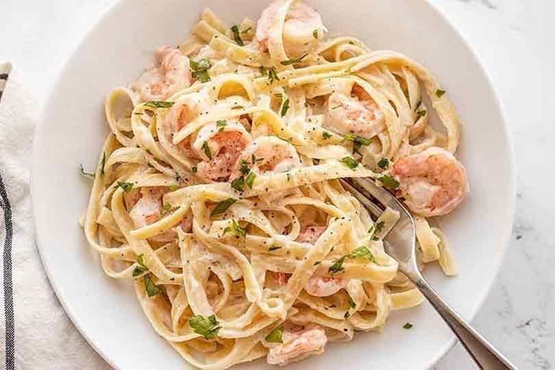 Fettuccine Alfredo Pasta