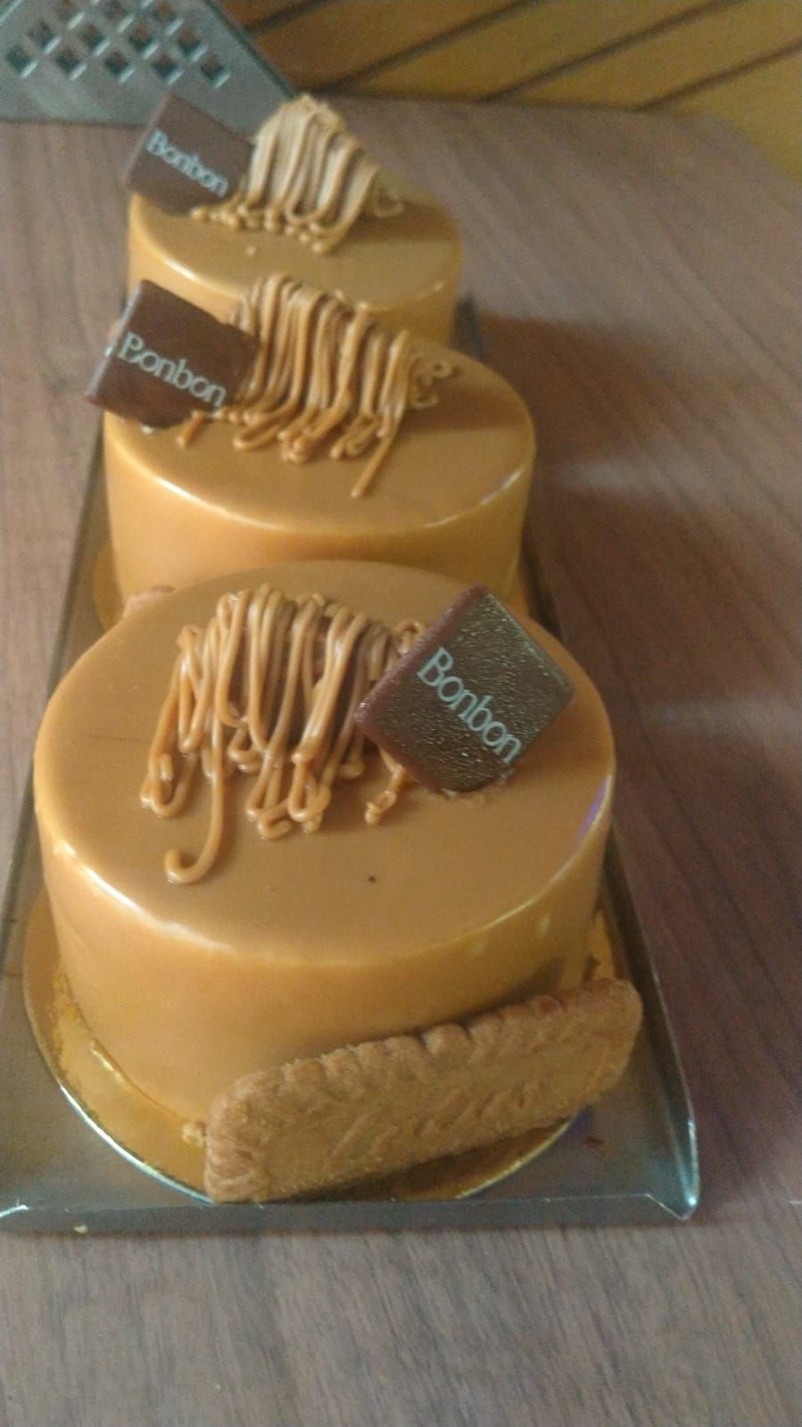 Mini lotus cake
