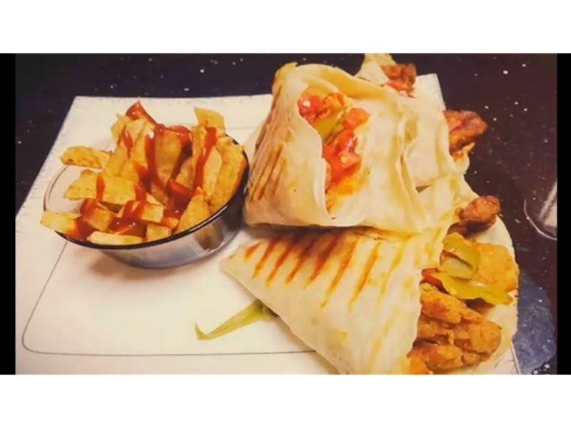 Zinger Chicken Crepe