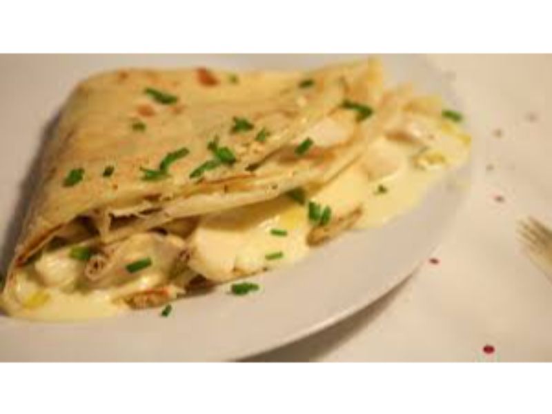 Mixed cheese crepe