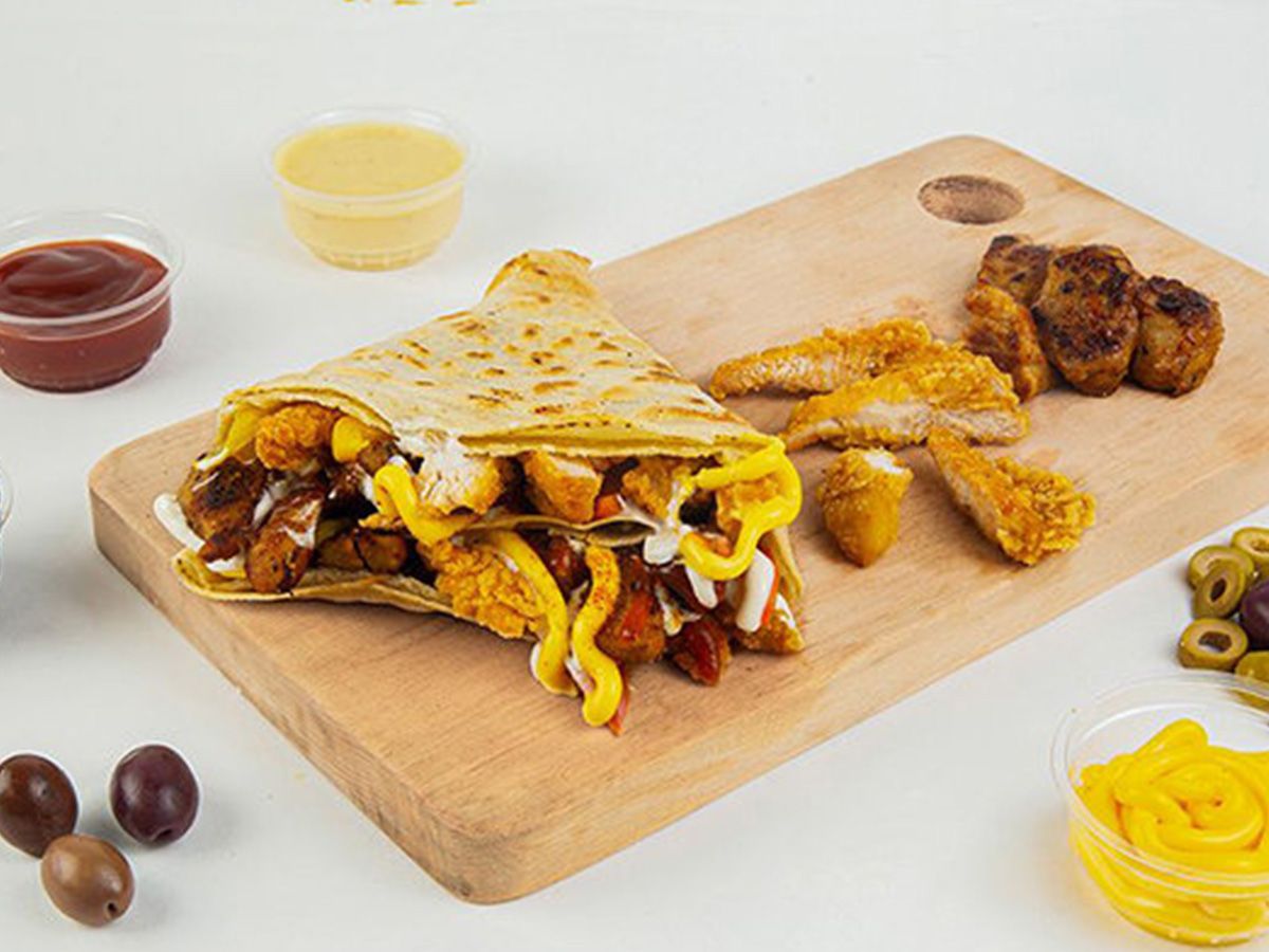 Hot Pane Hot Dog Crepe