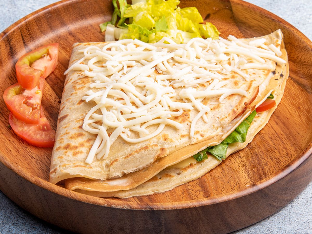 Mix cheese crepe