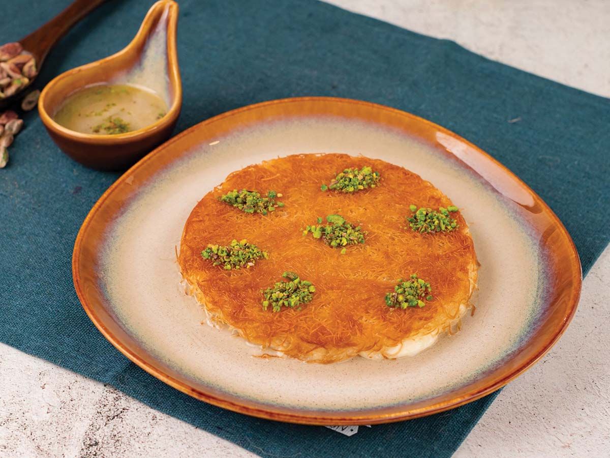 Small Konafa on charcoal With Arabic Qeshta