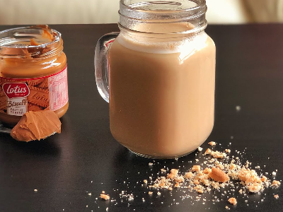 iced lotus latte