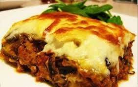 Mesakaa With Bechamel And Minced Meat