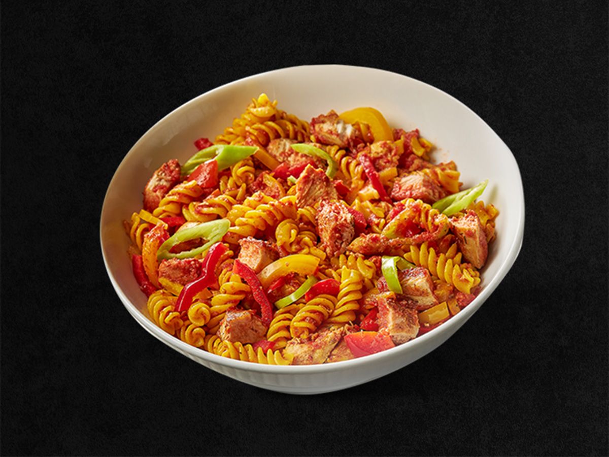 Mexican pasta with chicken breast chunks