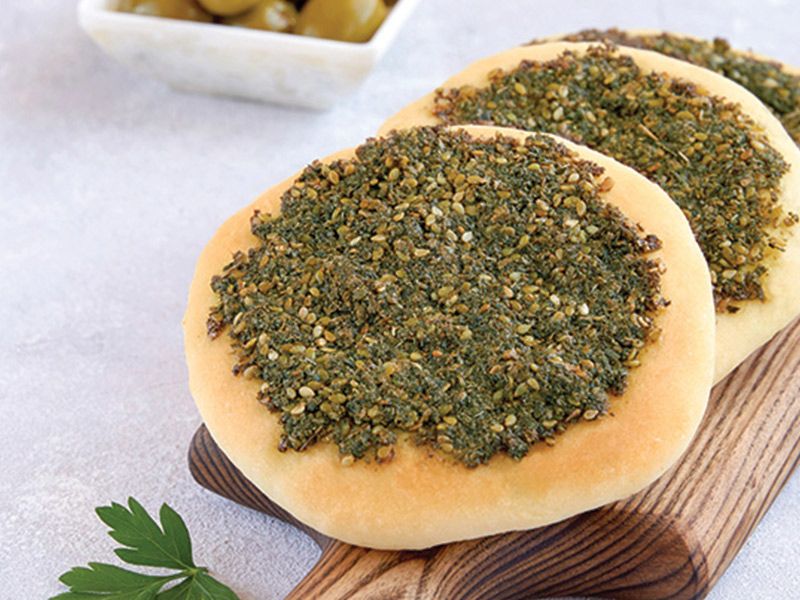 طبق مناقيش بالزعتر مجمد