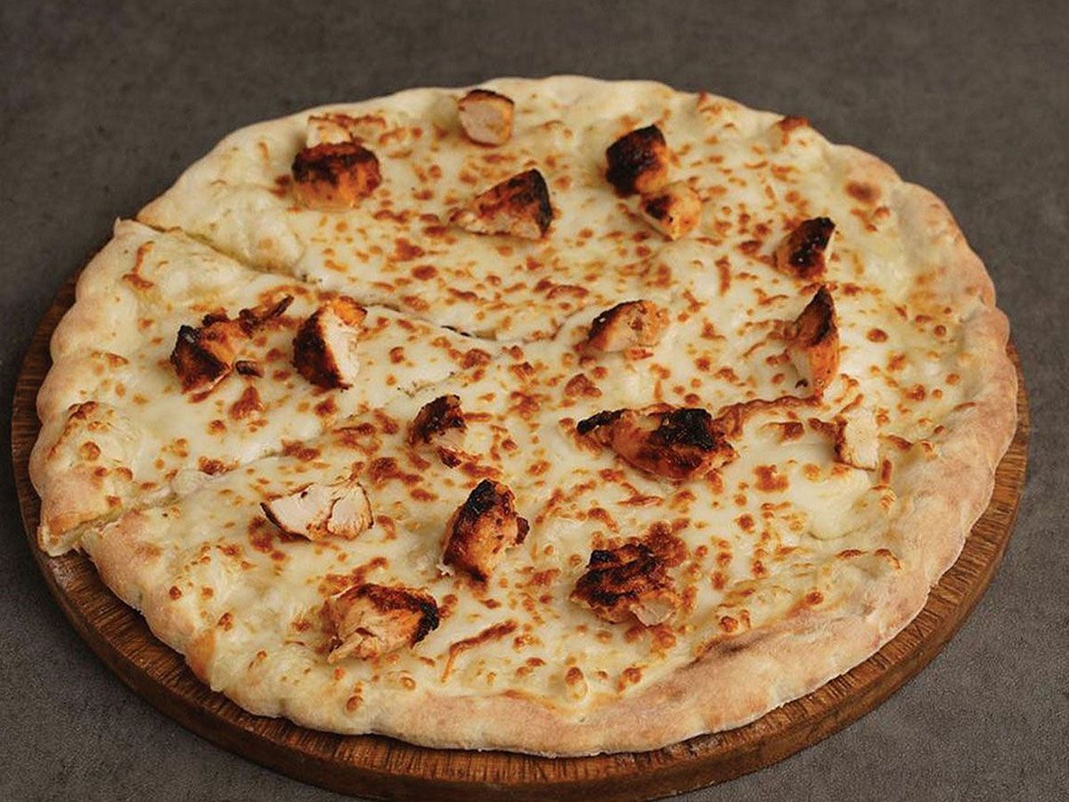 Mozzarella Shish Tawook Manakish