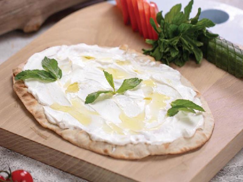 Labneh Manoucheh