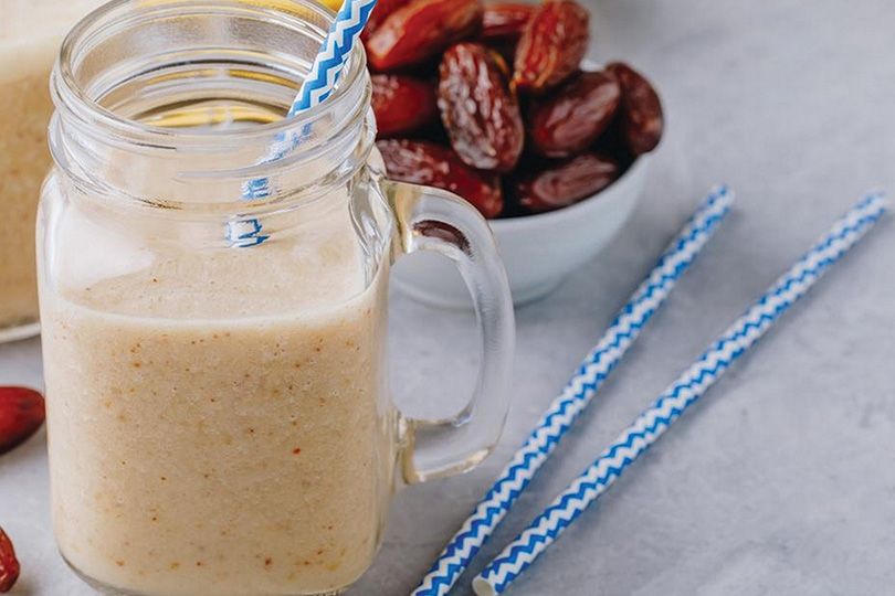 Dates with Milk