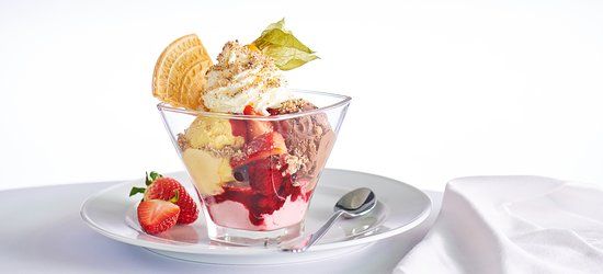 Mix Fruit Ice Cream Cup