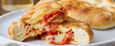 Calzoneee photo 1
